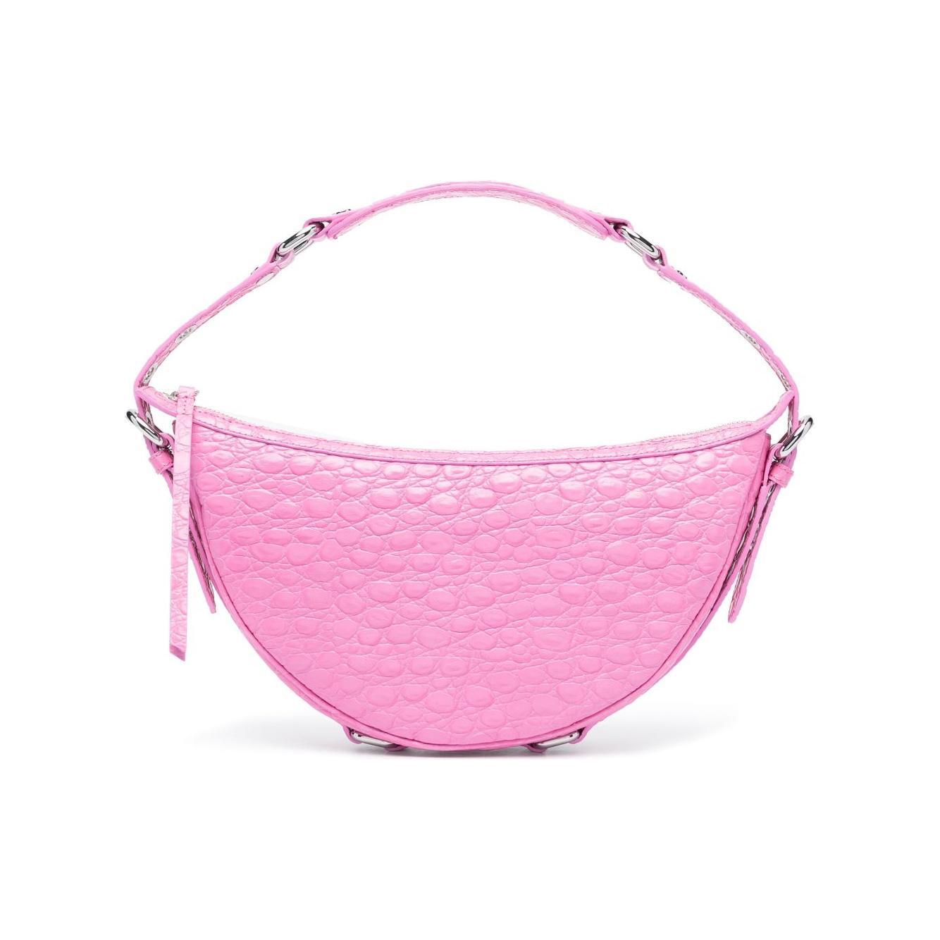 Front view with bag zipped and handles upright.