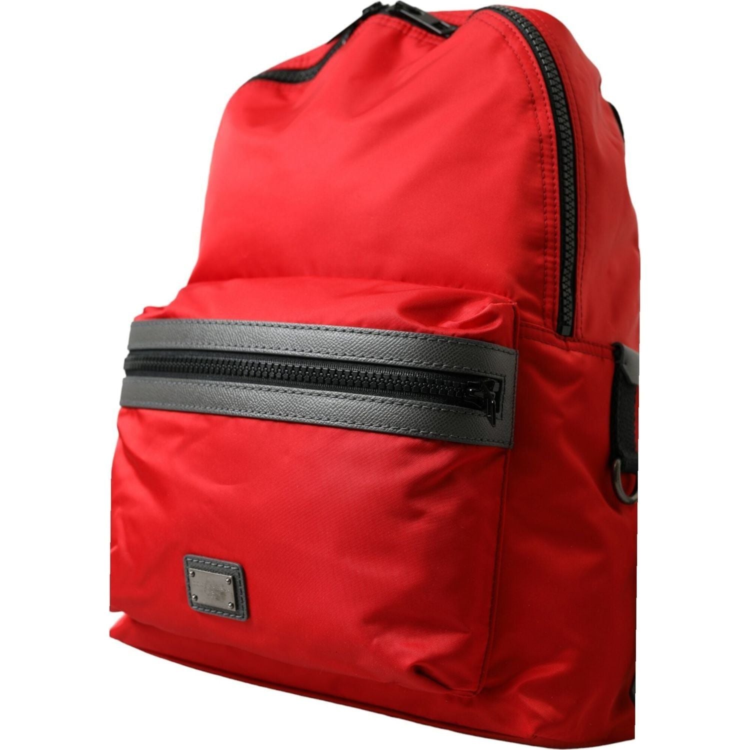 Front view with bag zipped and handles upright.