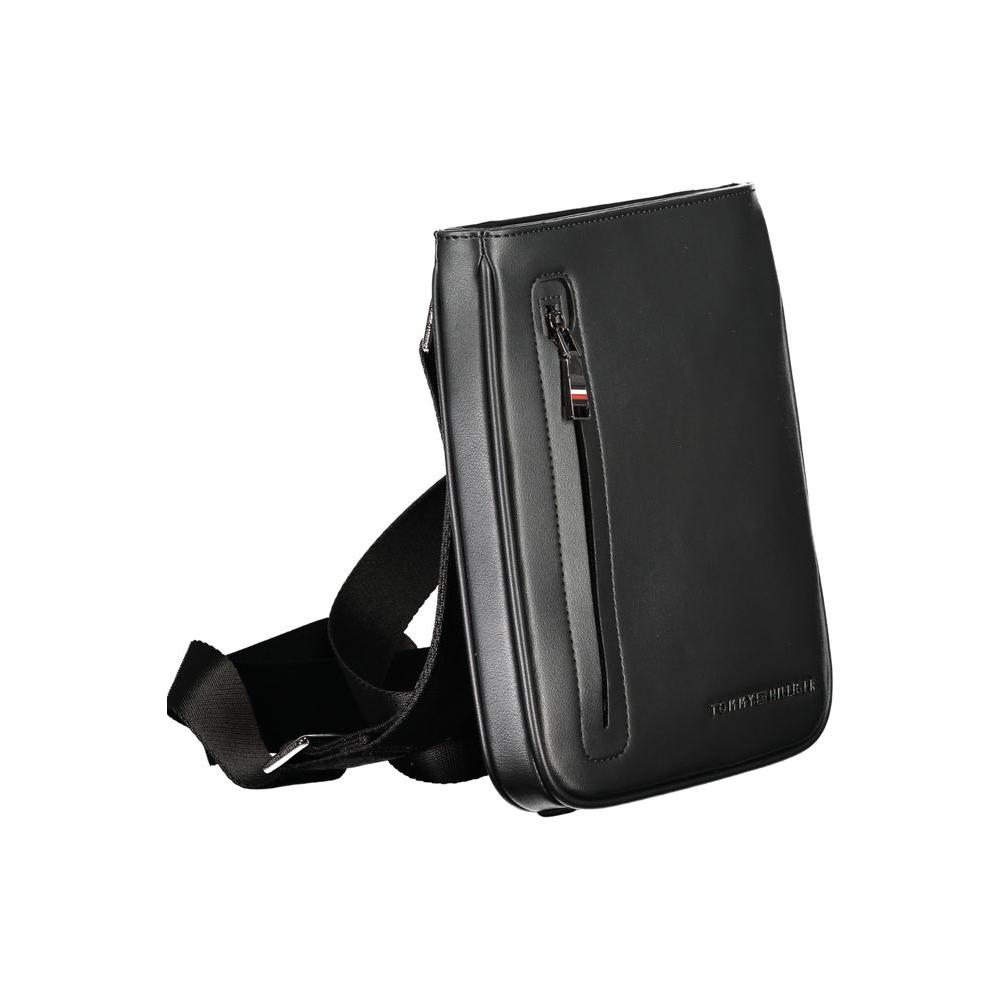 Front view with bag zipped and handles upright.