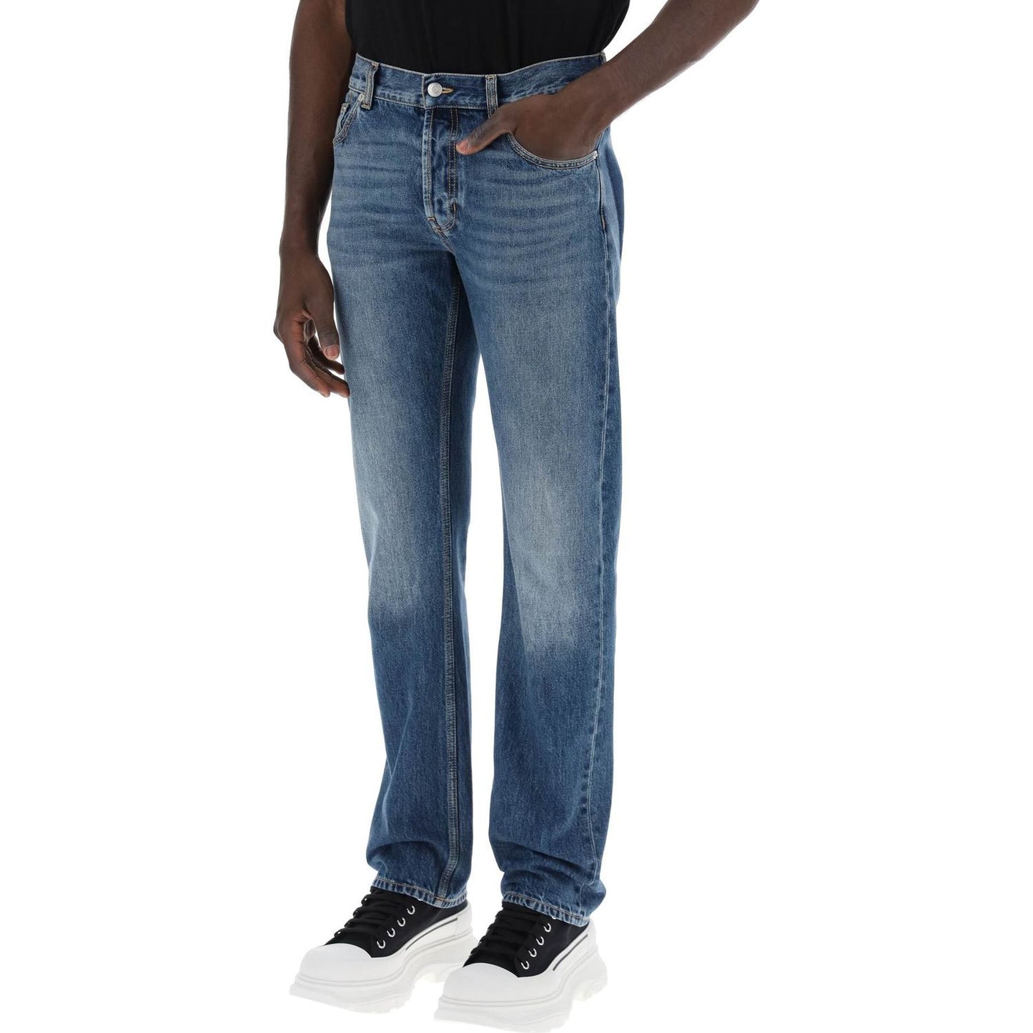 Alexander Mcqueen straight leg jeans with faux pocket on the back. Jeans Alexander Mcqueen